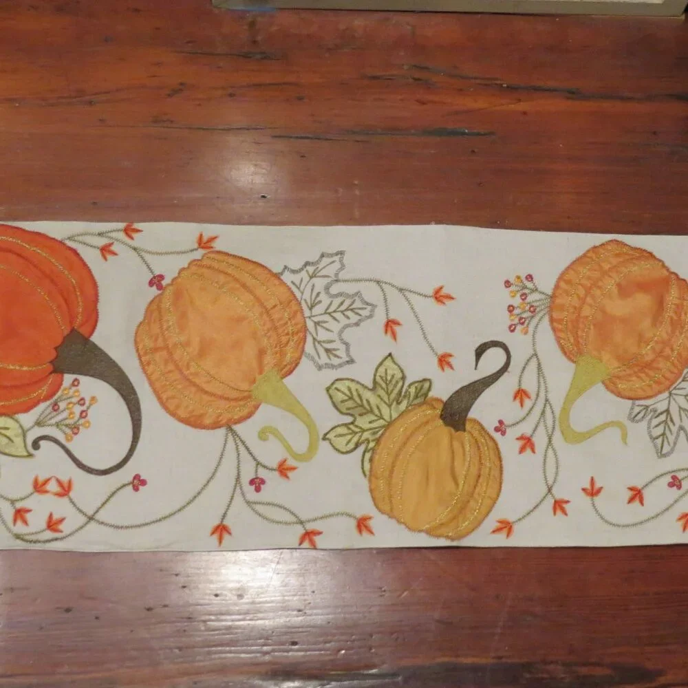 Pumpkin Embroidered Pier 1 Appliqued Table Runner 13
